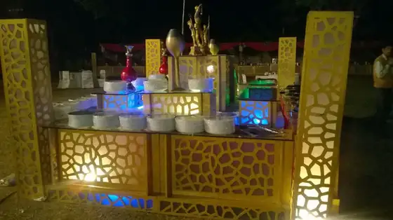Gold buffet counter